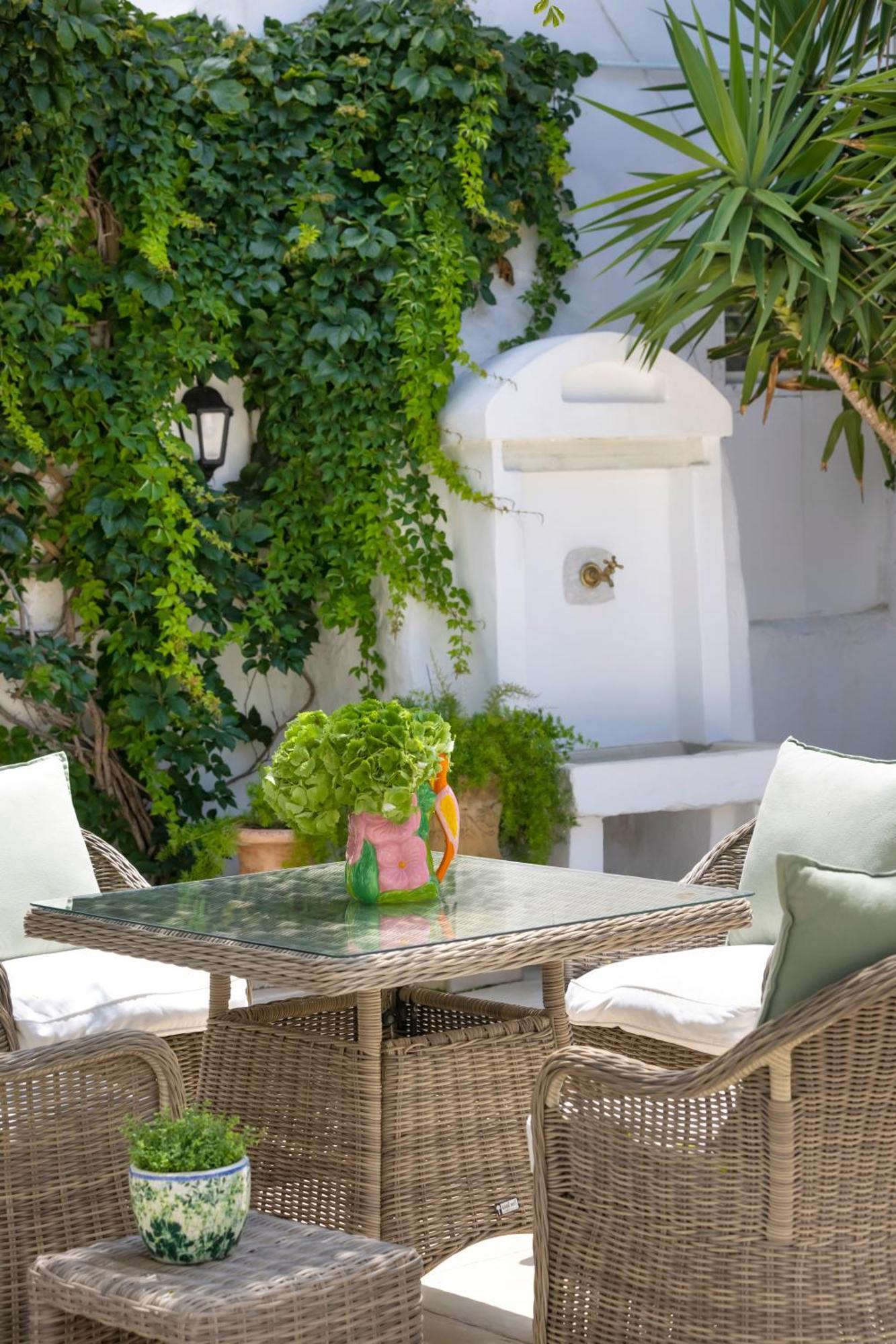 クネニ アパートメンツ Mykonos Town エクステリア 写真